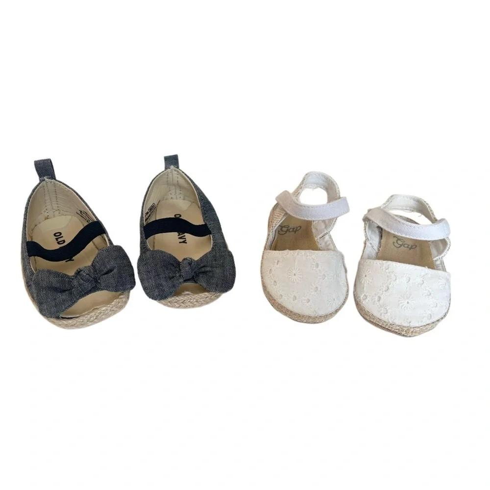 GAP & Old Navy Blue Chambray & White Eyelet Shoes | Baby Girl 0-3 Months